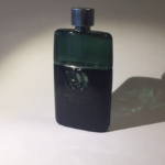 ⁦عطر جيلتي بلاك بور اوم من قوتشي للرجال - او دو تواليت⁩ - الصورة ⁦2⁩