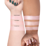 ⁦اضاءة هايلايتر بودرة من اوفرا - بيلو توك⁩ - الصورة ⁦3⁩