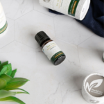 ⁦زيت شجرة الشاي زيت عطري أساسي طبيعي من رؤى الطبيعة - 10 مل⁩ - الصورة ⁦3⁩