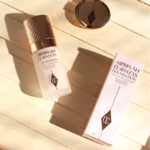 ⁦شارلوت تلبوري كريم أساس فاونديشن اير برش فلوليس⁩ - الصورة ⁦2⁩