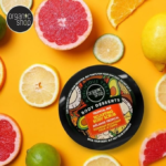 ⁦مقشر للجسم بالخلطة الاستوائية من اورجانيك شوب - 450 مل⁩ - الصورة ⁦3⁩