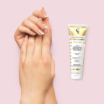 ⁦سيروم وقناع نيوتري مجدد لليدين والأظافر من كريستيان لوران - 125 مل⁩ - الصورة ⁦2⁩