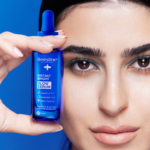 ⁦سيروم الوجه للإنارة الفورية من بيزلين - 30مل⁩ - الصورة ⁦4⁩