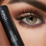 ⁦ماسكرا داركر بلاكيست فوليوم اند كولور انتينسيفاير من كيكو⁩ - الصورة ⁦2⁩