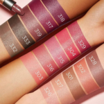 ⁦أحمر شفاه روج فيلفيت باشن من كيكو⁩ - الصورة ⁦2⁩