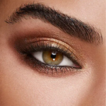 ⁦مجموعة ظلال العيون جلامور مالتي فينيش من كيكو - 03 برقندي نوتس⁩ - الصورة ⁦4⁩