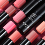 ⁦بلاشر أحمر خدود كريمي ستيك فيلفت تاتش من كيكو - 05 كاميليا ريد⁩ - الصورة ⁦4⁩