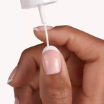 ⁦طلاء أظافر فرينش مانيكير شير بيوتي من ايسنس - 01 يو آر سو فاين⁩ - الصورة ⁦3⁩