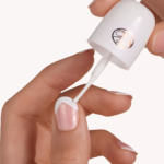 ⁦طلاء أظافر فرينش مانيكير شير بيوتي من ايسنس - 01 يو آر سو فاين⁩ - الصورة ⁦4⁩