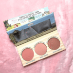 ⁦مجموعة احمر خدود وبرونز قيرلز قيت اواي تريو من ذا بالم⁩ - الصورة ⁦4⁩