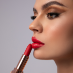 ⁦توب فيس احمر شفاه روج انستايل مطفي - 017⁩ - الصورة ⁦3⁩