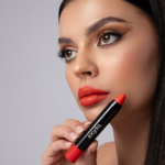 ⁦توب فيس احمر شفاه روج مطفي فوكس بوينت - 006⁩ - الصورة ⁦2⁩