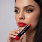 ⁦توب فيس احمر شفاه مطفي فوكس بوينت - 012⁩ - الصورة ⁦2⁩