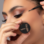 ⁦توب فيس كحل جل كريمي انستايل - 002 روزي براون⁩ - الصورة ⁦4⁩