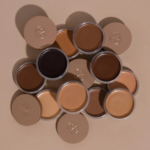 ⁦برونزر كريمي من انستازيا بيفرلي هيلز - ديب تان⁩ - الصورة ⁦3⁩