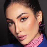 ⁦امارا عدسات زينة ملونة - هيزل وود⁩ - الصورة ⁦2⁩