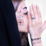 ⁦ملصقات تاتو مؤقتة مجموعة وطن من بيلي⁩ - الصورة ⁦4⁩