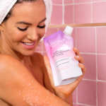 ⁦مقشر فليك اواي مزيل للتسمير من بودي بلندز - 150جرام⁩ - الصورة ⁦2⁩