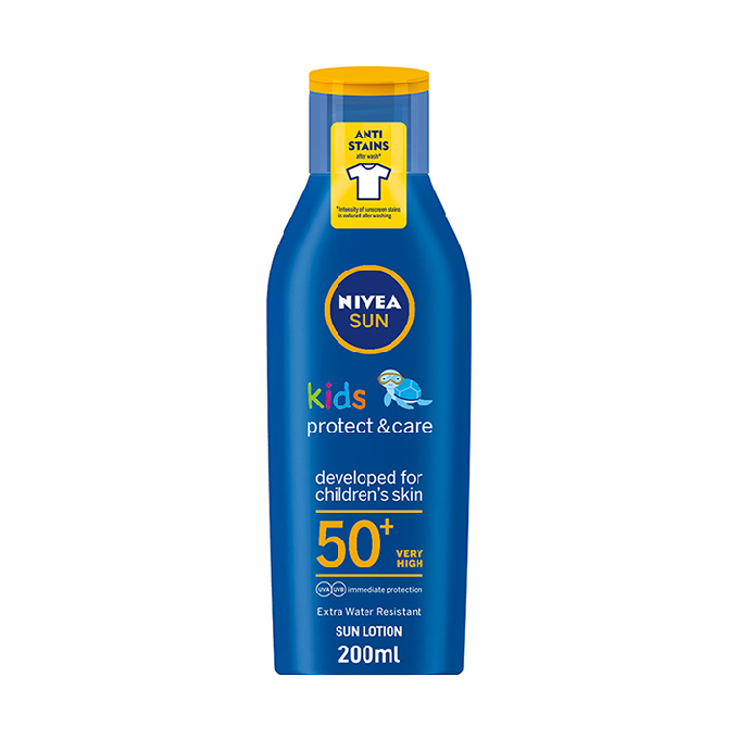35498310_NiveaMoisturisingSunLotionForKidsSPF50-200ml لوشن الحماية من أشعة الشمس للأطفال مع عامل حماية 50 من نيفيا - 200مل - الصورة 1