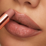 ⁦كيكو ميلانو أحمر شفاة كريمي جولدن اويسيس يدوم طويلاً⁩ - الصورة ⁦2⁩