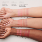 ⁦ماك بلاشر أحمر خدود جلو بلاي كوشني⁩ - الصورة ⁦2⁩