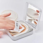 ⁦كليو كريم أساس فاونديشن بعامل حماية 50+ كيل كوفر ذا نيو فاوند وير⁩ - الصورة ⁦3⁩