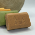 ⁦صابونة تقشير من فير أند وايت - 200 جم⁩ - الصورة ⁦3⁩