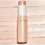 ⁦انتروبي إضاءة هايلايتر ستيك سانكيسد بعامل حماية من الشمس 50+⁩ - الصورة ⁦3⁩