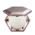 اضاءة هايلايتر بودرة دياموند بومب من فنتي بيوتي - هاو مني كاراتس