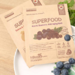 ⁦ماسك الوجه سوبر فوود ضد علامات الشيخوخة بتوت أكاي والتوت البري من ام بيوتي⁩ - الصورة ⁦2⁩