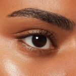 ⁦ايسنس برايمر ستيك لتحت العين جيلي جريب - 4.6جم⁩ - الصورة ⁦3⁩