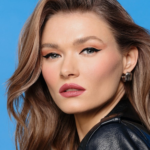 ⁦كحل سائل من انجلوت⁩ - الصورة ⁦2⁩