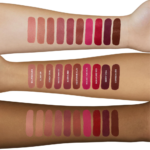 ⁦نابلا مات بليجر أحمر شفاه مطفي⁩ - الصورة ⁦3⁩