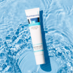 ⁦فارماسيرز كريم مرطب للبشرة بحمض الهاليورونيك - 40 مل⁩ - الصورة ⁦3⁩