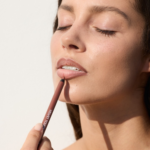 ⁦غوش قلم تحديد الشفاه فيلفت تتش مقاوم للماء⁩ - الصورة ⁦3⁩