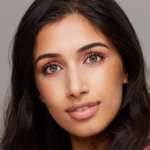 ⁦ماسكرا اي لوف اكستريم كريزي فوليوم من ايسنس - أسود⁩ - الصورة ⁦4⁩