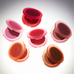 ⁦نابلا بلاشر أحمر خدود كلوس اب بلورينج باودر⁩ - الصورة ⁦3⁩