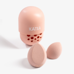 ⁦اسفنجة مكياج 2 في 1 متعددة الاستعمالات مع حافظة من كاتيا⁩ - الصورة ⁦2⁩