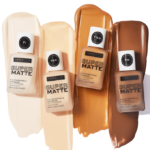 ⁦كريم أساس و كونسيلر سوبر مات 2 في 1 من ريلوف⁩ - الصورة ⁦2⁩