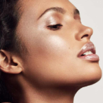 ⁦اضاءة هايلايتر بودرة دياموند بومب من فنتي بيوتي - هاو مني كاراتس⁩ - الصورة ⁦6⁩