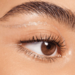 ⁦ايسنس سباركل ايلاينر لامع سائل⁩ - الصورة ⁦3⁩