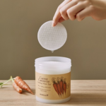 ⁦سكين فود مسحات قطنية مائية مهدئة بمستخلص الجزر - 60 قطعة⁩ - الصورة ⁦2⁩