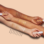 ⁦كونسيلر خافي عيوب مرطب كامو من ايلف⁩ - الصورة ⁦2⁩