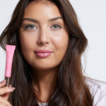 ⁦غوش مرطب شفاه سوفت آند تينتد⁩ - الصورة ⁦4⁩