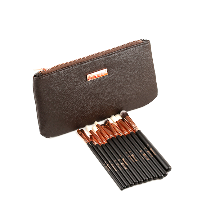 68980826_BHCosmeticsEyesBrushSet-12PiecewithCase-Brown مجموعة فرش مكياج وجه من بي اتش - 12 فرشاة مع حقيبة باللون البني - الصورة 1
