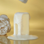 ⁦دونجوبات صابونة شامبو اصلاح الشعر بالزهور الزرقاء - 100 جم⁩ - الصورة ⁦3⁩