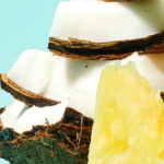 ⁦إي أو إس بلسم الشفاه بجوز الهند والأناناس وفاكهة الباشن - قطعتين⁩ - الصورة ⁦2⁩