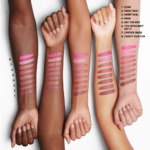 ⁦ماك احمر شفاه روج مطفي ماكسيمال سيلكي مات⁩ - الصورة ⁦2⁩