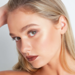 ⁦بودره اضاءة ماري لو مانيزر من ذا بالم⁩ - الصورة ⁦4⁩