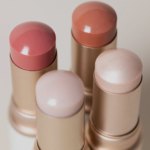 ⁦هينس مرطب شفاه ووجه ترو ديمنشن ريديانس بالم⁩ - الصورة ⁦2⁩